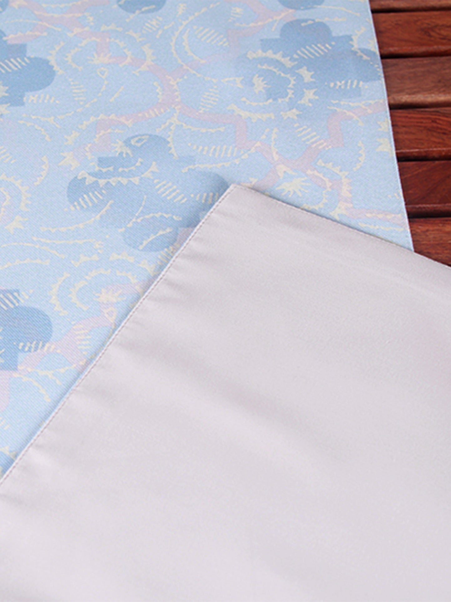 Mughal-Jaali Pattern Printed Cotton Table Runner | 4 and 6 Seater | 12 Inch x 84 Inch | Blue