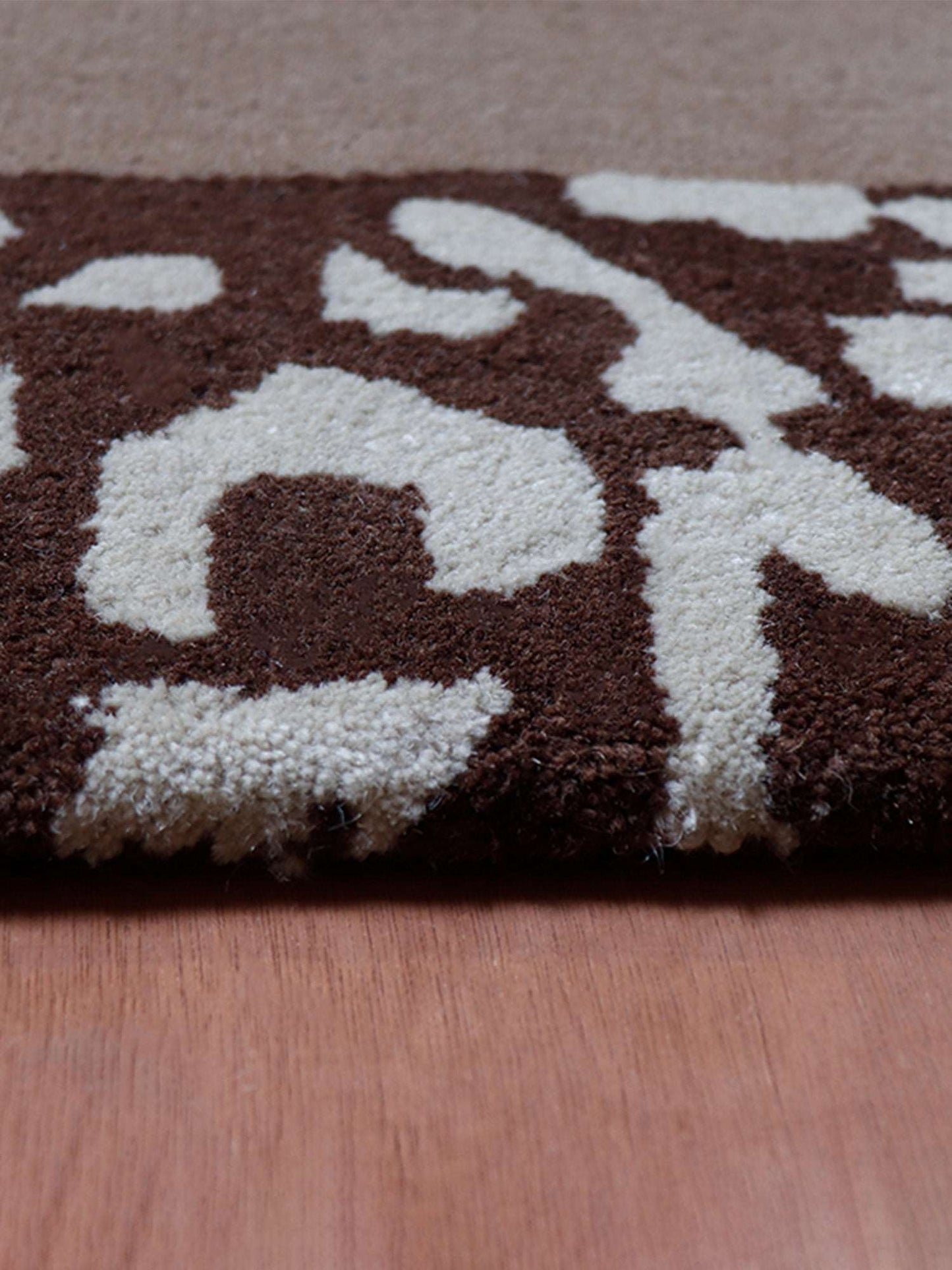 Carpet Hand Tufted 100% Woollen Border Beige And Brown Leopard - 4ft X 6ft