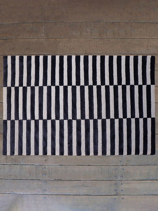 Carpet Hand Tufted 100% Woollen Geometric Black White- 4ft X 6ft