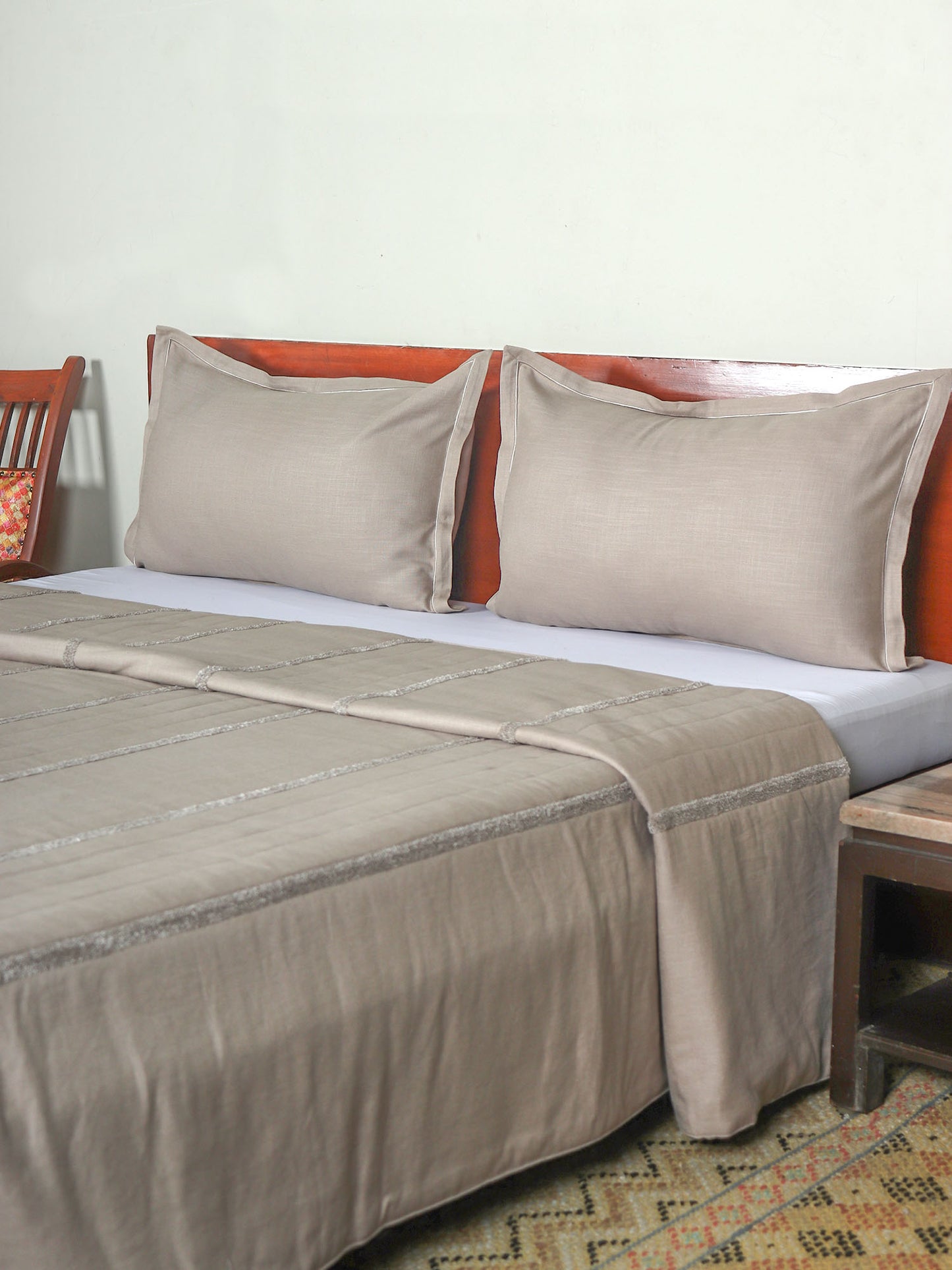 Quilt for Double Bed King Size | Towel Embroidery + Horizontal Quilting with Tassels| AC Comfortor/Blanket/Duvet | Cotton Blend with 300TC Cotton Backing - Beige | 90x108 inch (228x274 cms)