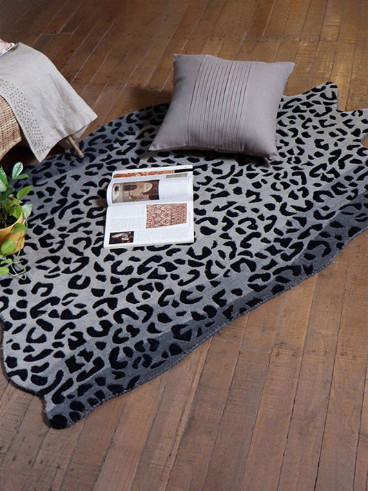 Carpet Hand Tufted 100% Woollen Grey And Black Animal Print - 4ft X 6ft