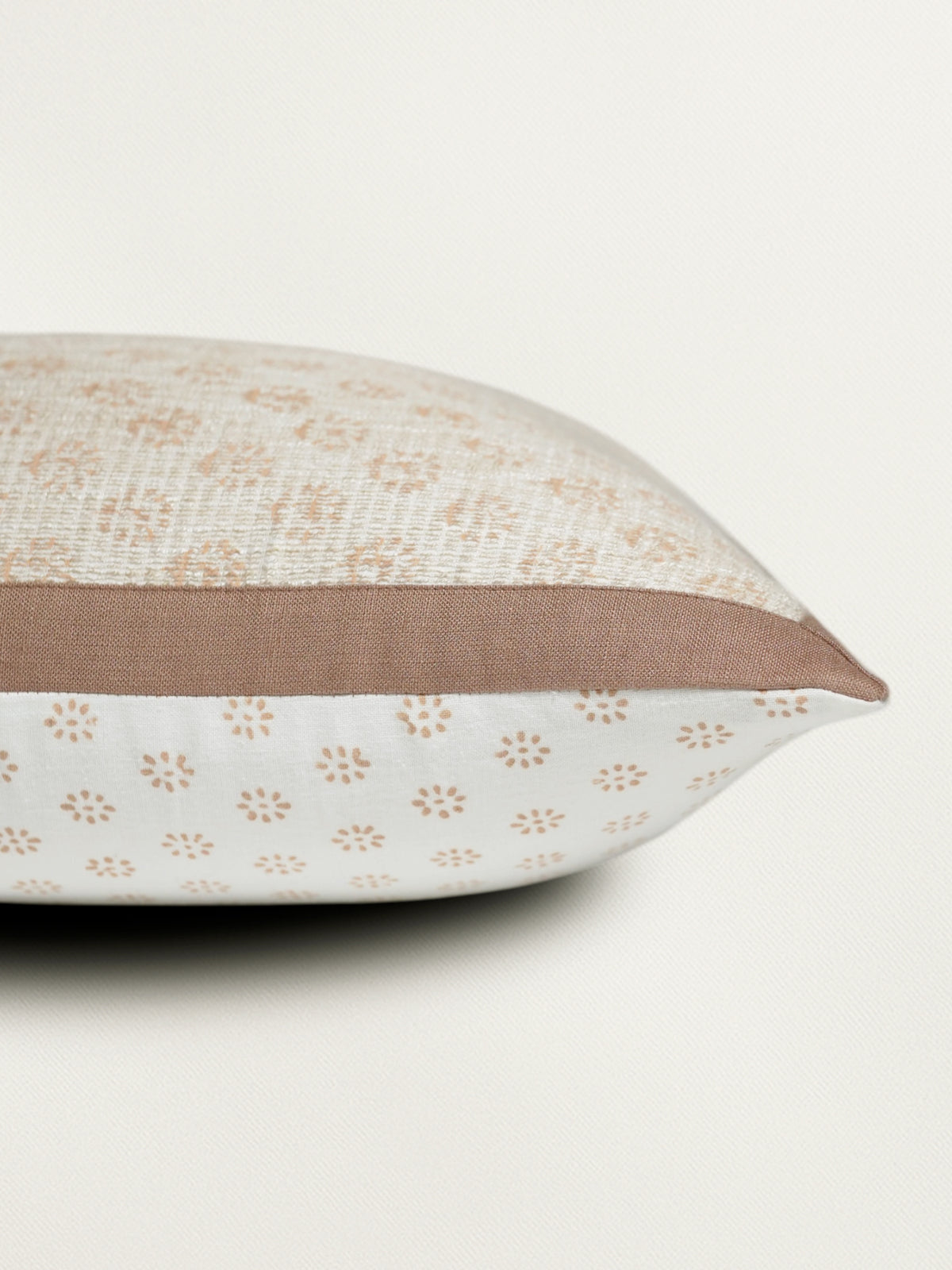 Block Printed Cushion Cover | Flange Border - Linen 20 x 20 inches