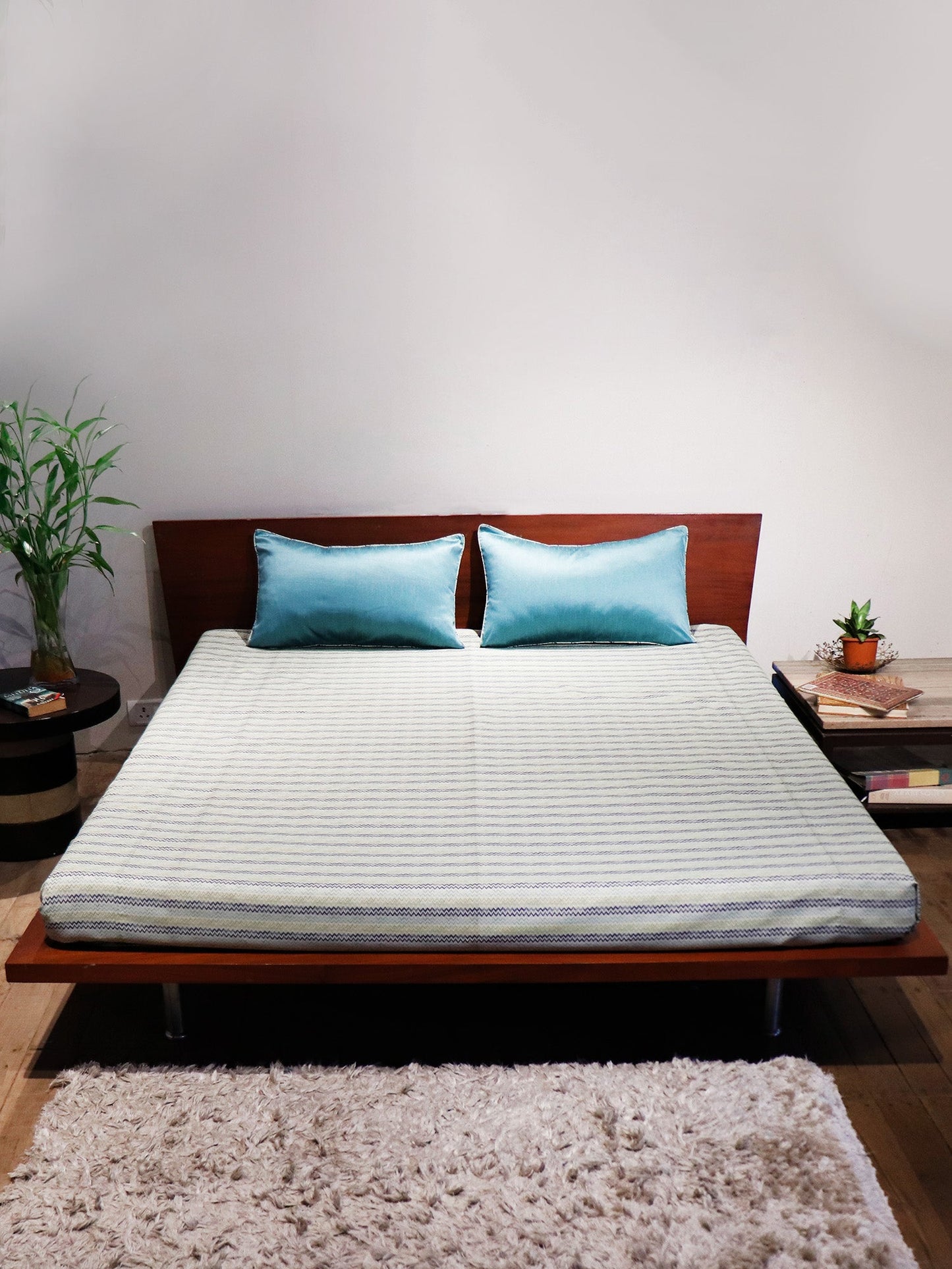 Bed Cover With 2 Pilllow Sham Self Textured Polyster Blend Green And Blue (90" X 108" ; Pillow - 17" X 27")