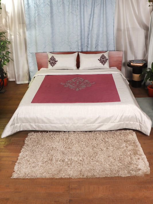 Marron colored embroidered bed quilt /comforter with 2 matching pillow covers made from cotton blended front and cotton backed quilt for king size double bed