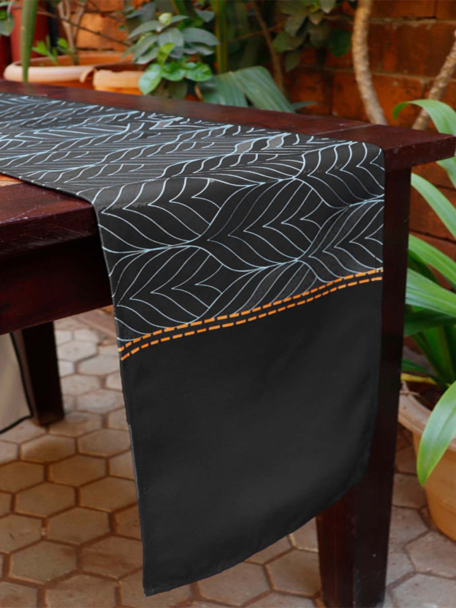 Table Runner Poly Canvas Geometric Leaf Motif Printed  Black - 12" X 84"